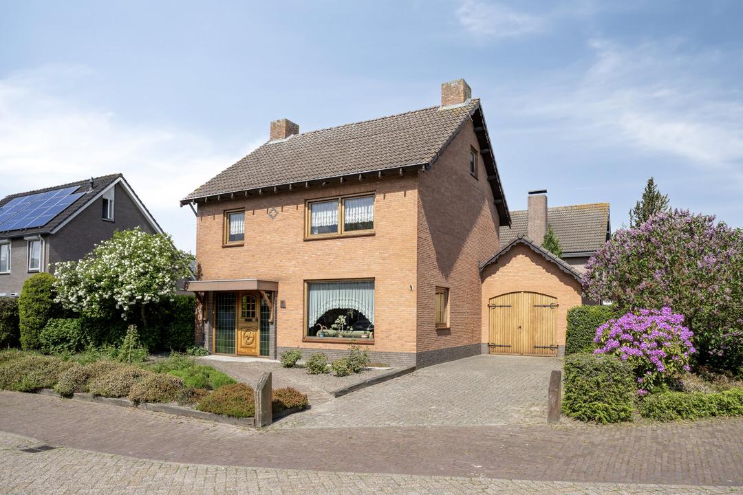 Huis Tiendevrij 8 in Wouw