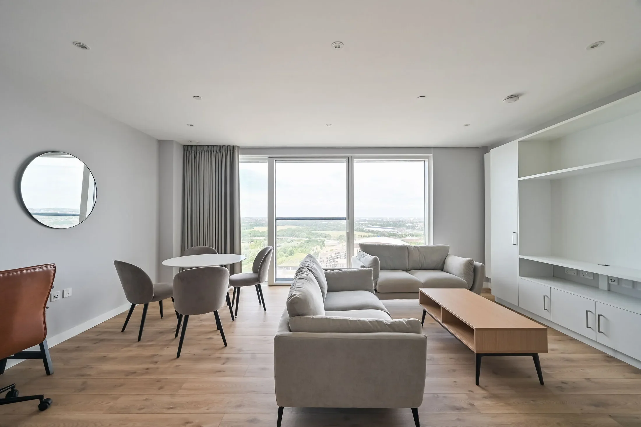 Flat Anthems Way in Greater London