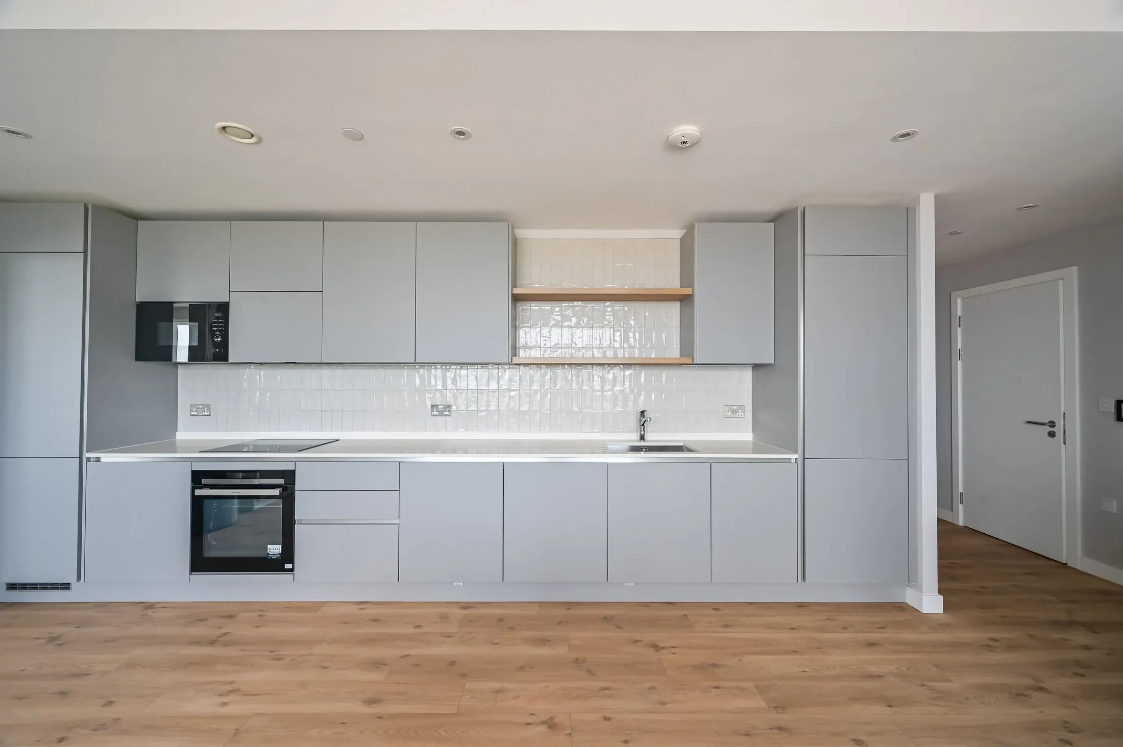Flat Anthems Way in Greater London