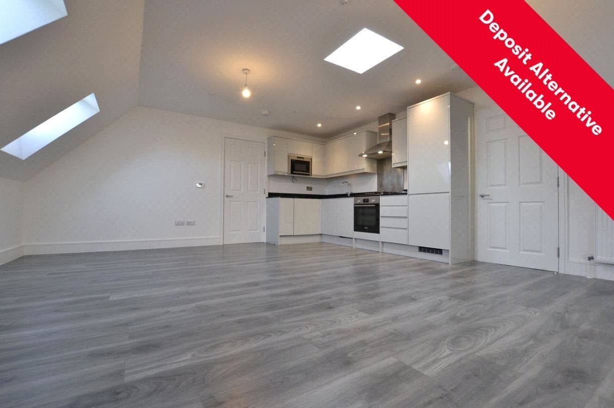 Flat Briton Crescent in Greater London