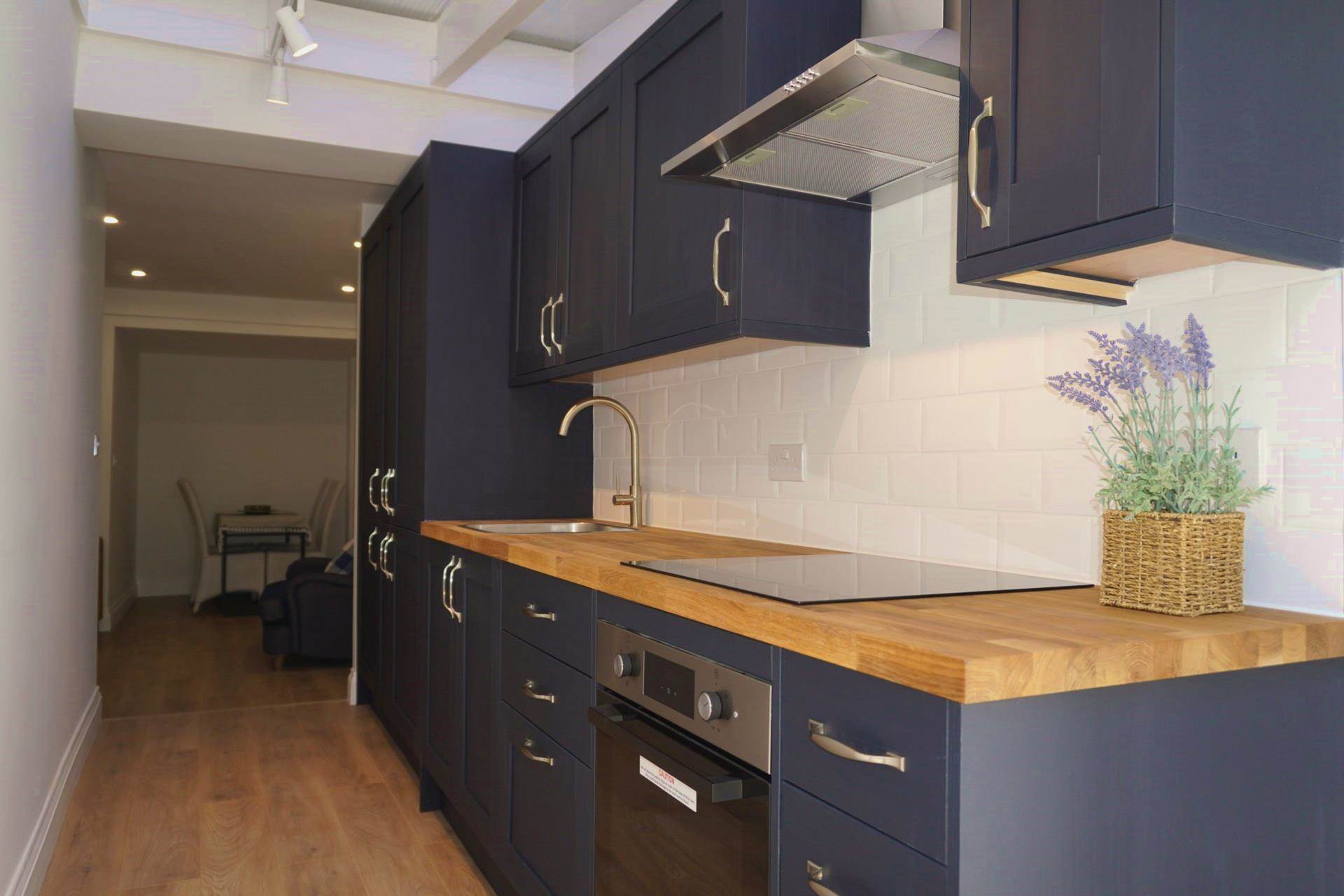 Flat Hetley Road in Greater London