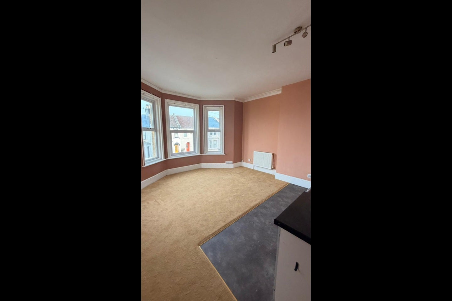 Flat Ashburnham Road in St Leonards
