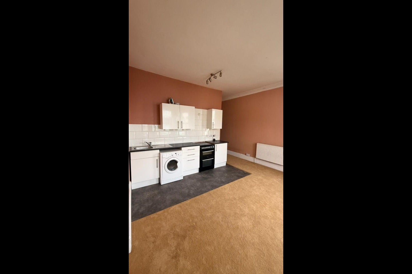 Flat Ashburnham Road in St Leonards