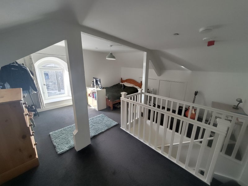 Room Market Street in Caerphilly