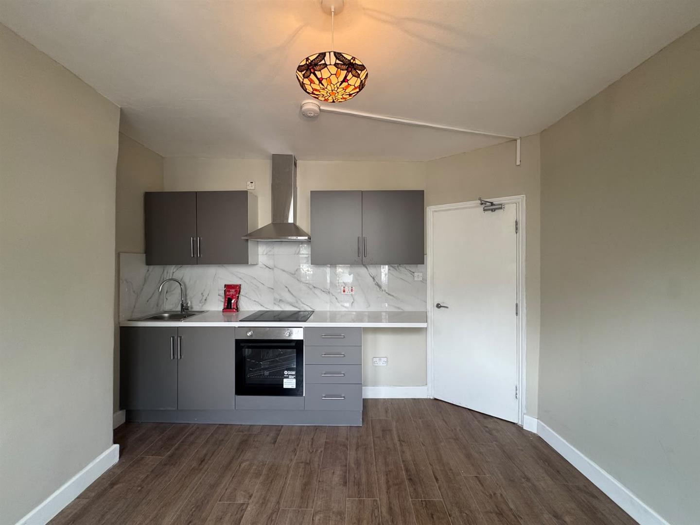 Flat Shirley Gardens in Greater London