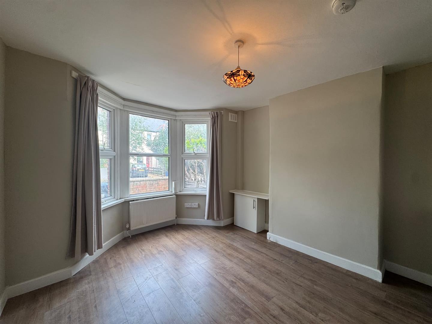 Flat Shirley Gardens in Greater London