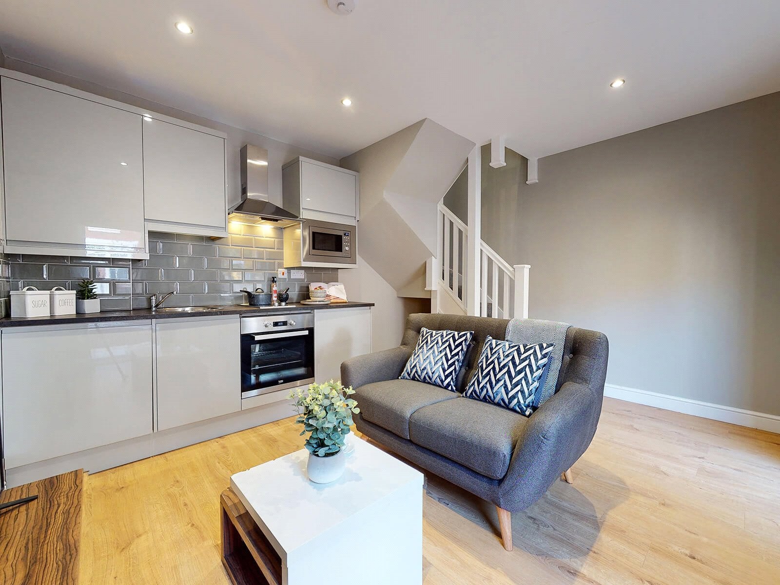 Flat Springfield Mount in Leeds