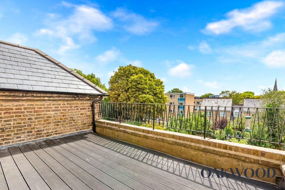 Flat Lordship Park in Greater London