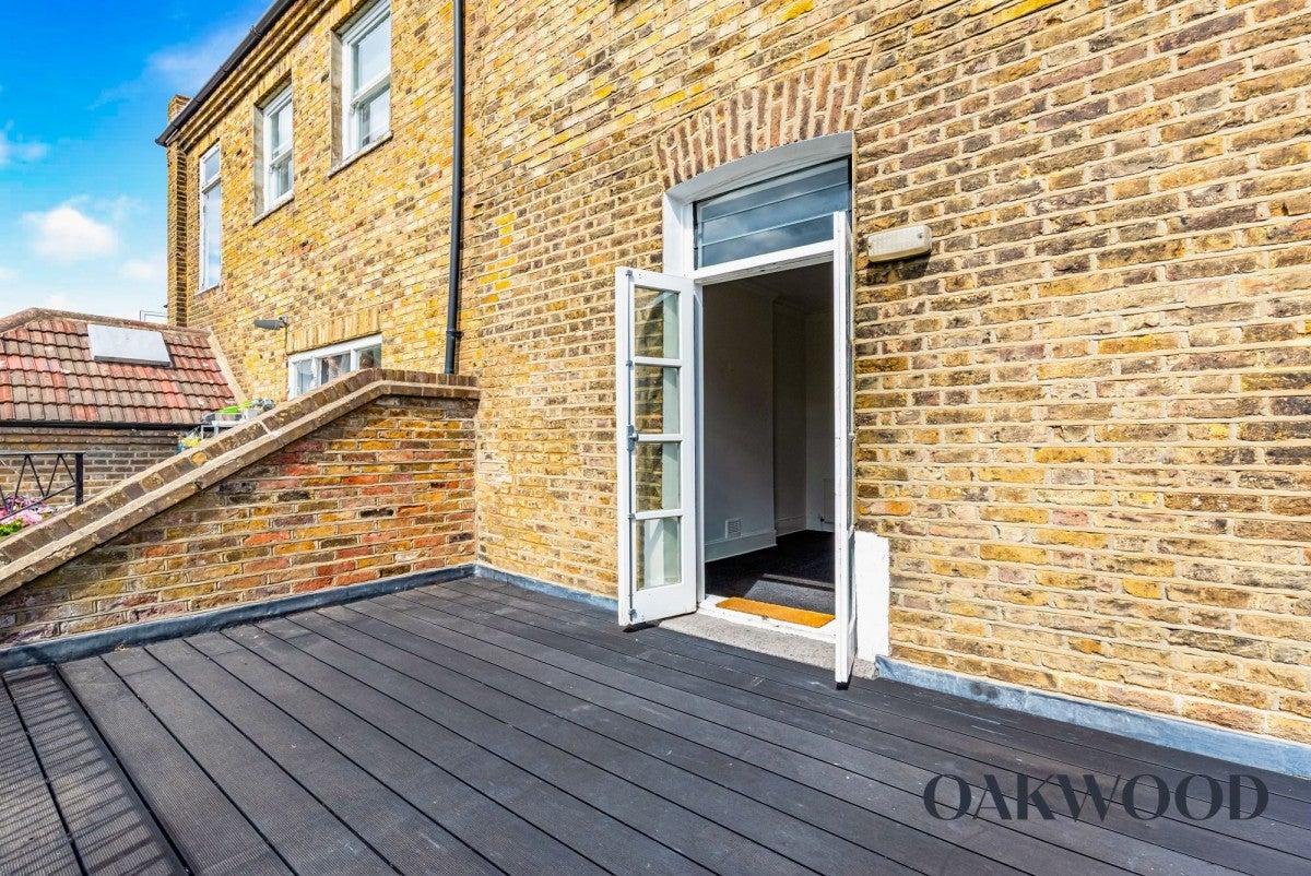 Flat Lordship Park in Greater London