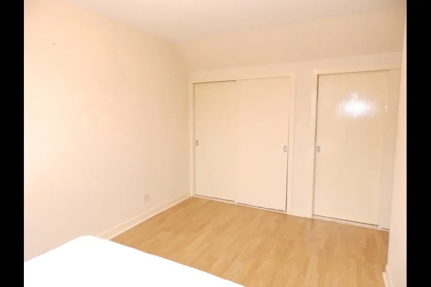 Flat School Wynd in Paisley