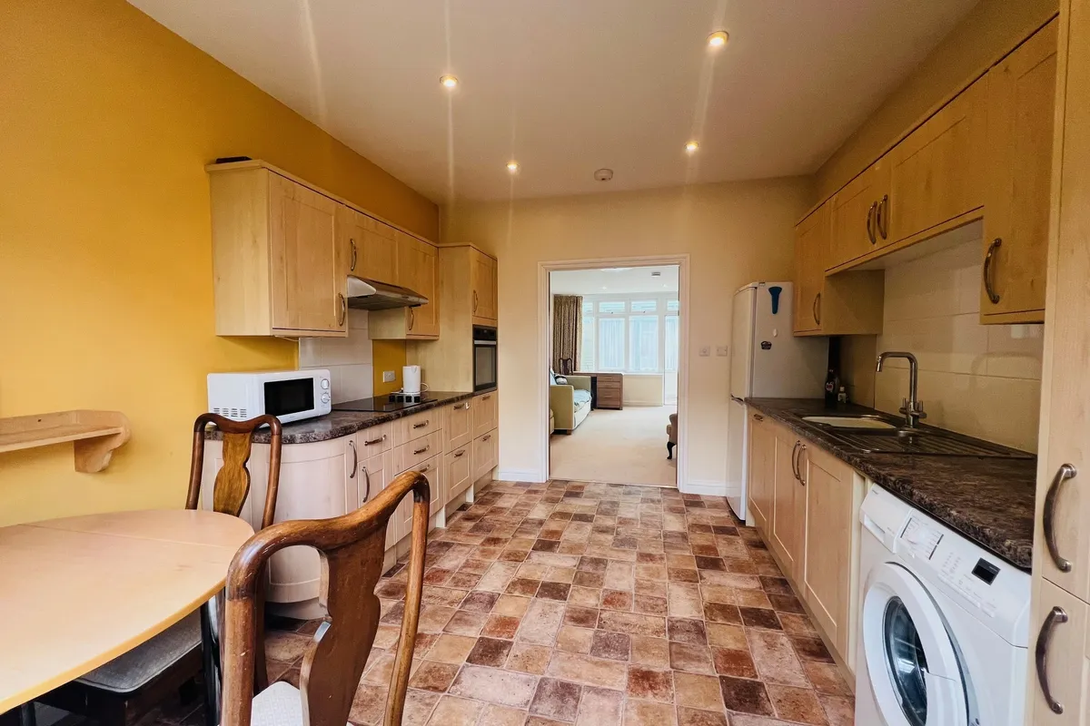 Flat Boyndon Road in Maidenhead