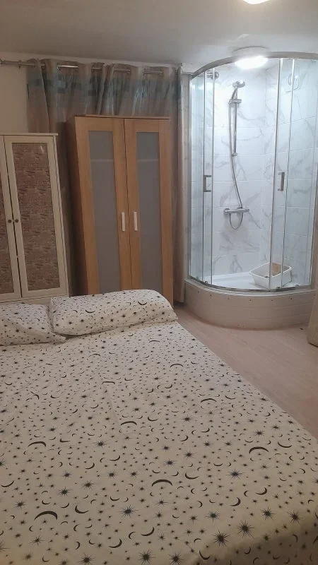 Room London Road in Grays