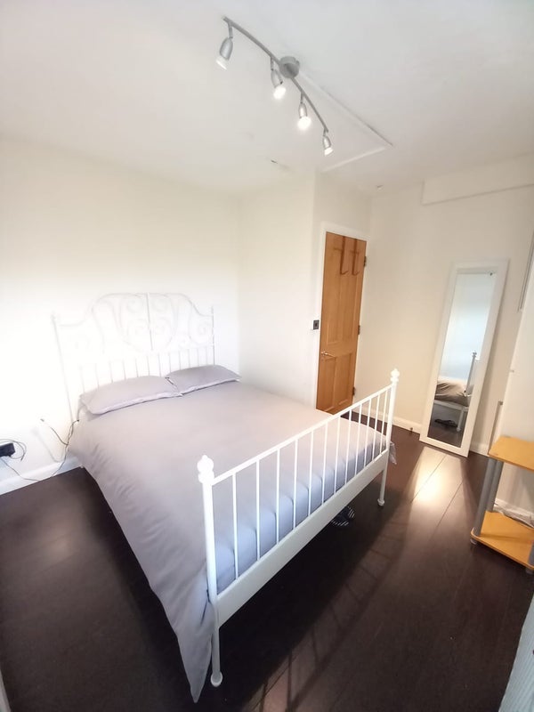 Flat Fulham Court in Greater London