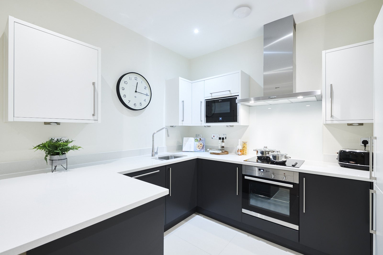 Flat Rainville Road in Greater London