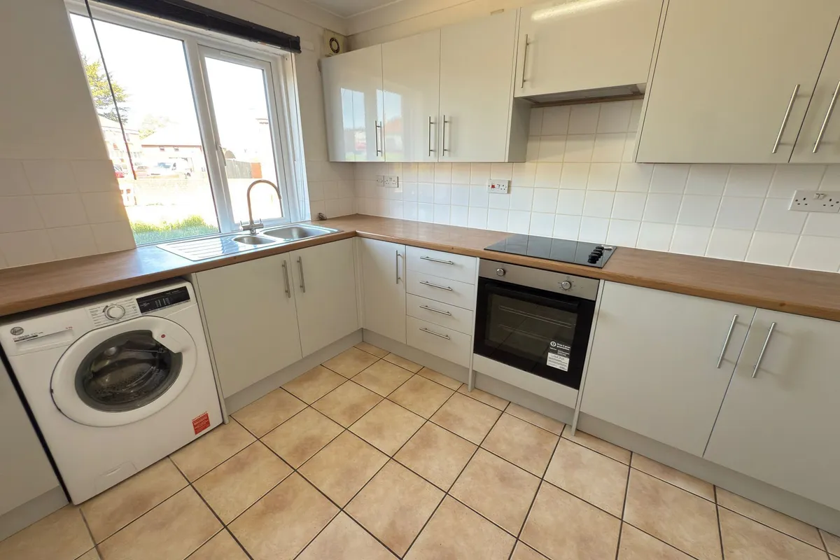 Flat The Crossways in Gosport
