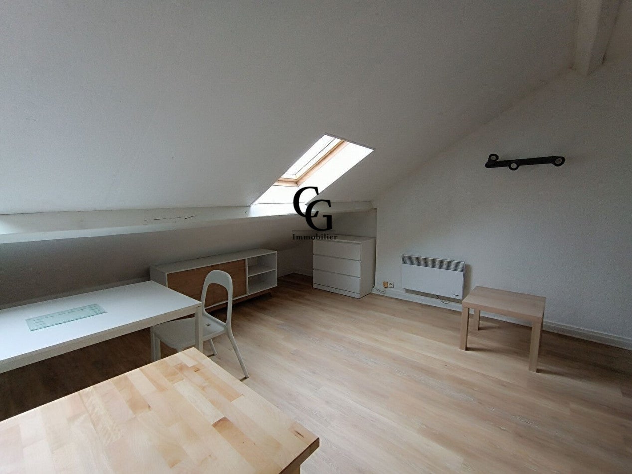 Flat Rue Président Desmars in Nantes