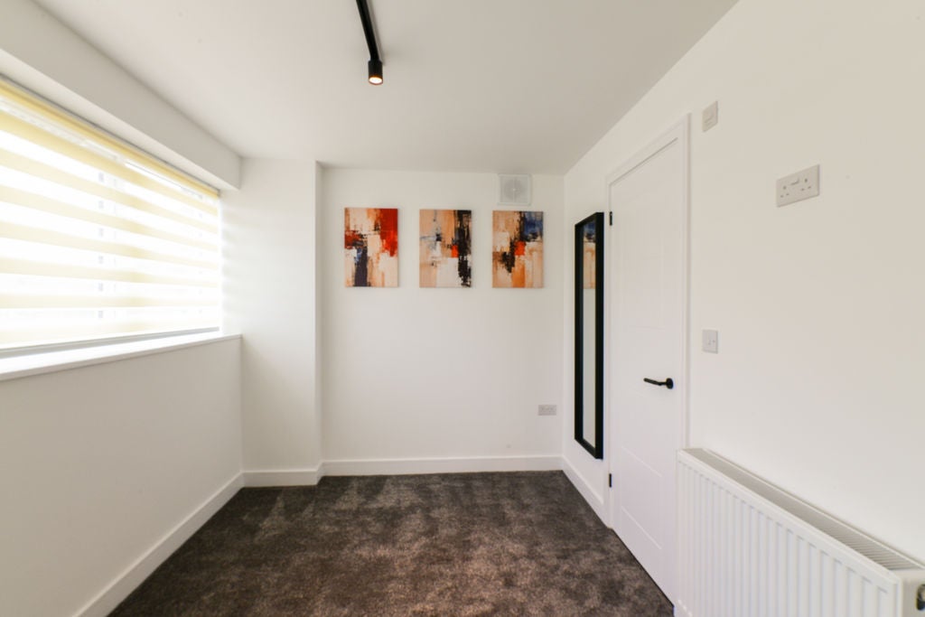 Room Albert Drive in Greater London