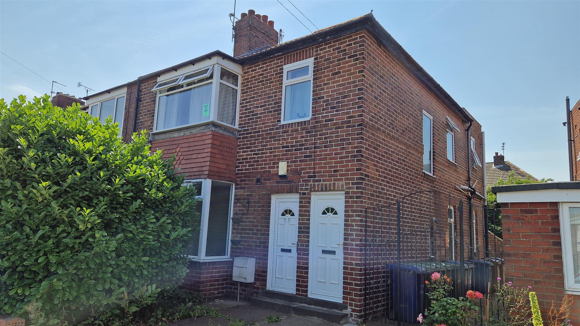 Flat Benfield Road in Newcastle upon Tyne
