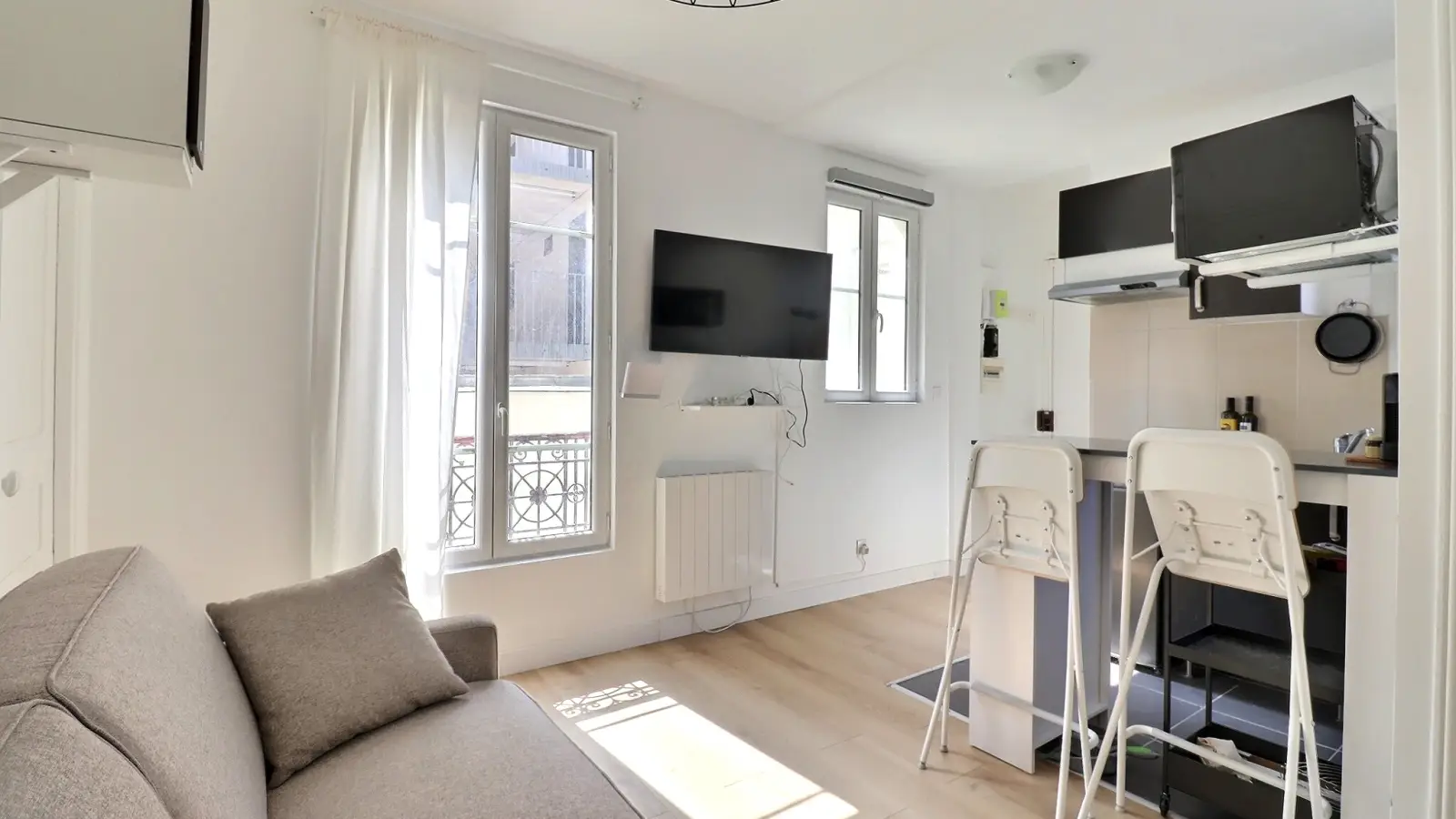 Appartement Rue des Cascades à Paris