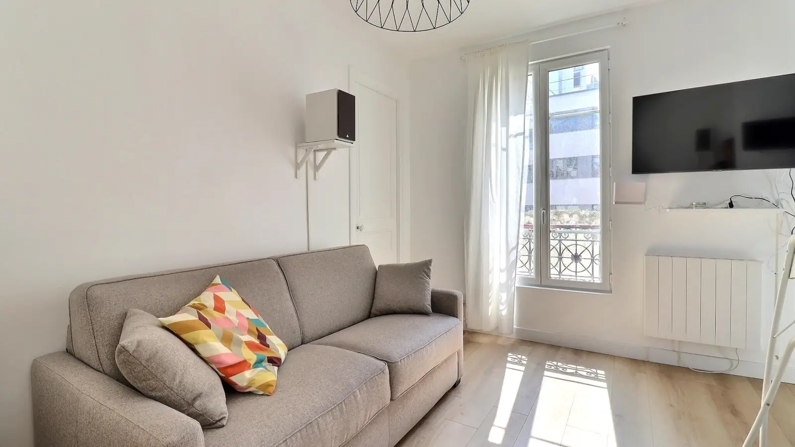Appartement Rue des Cascades à Paris