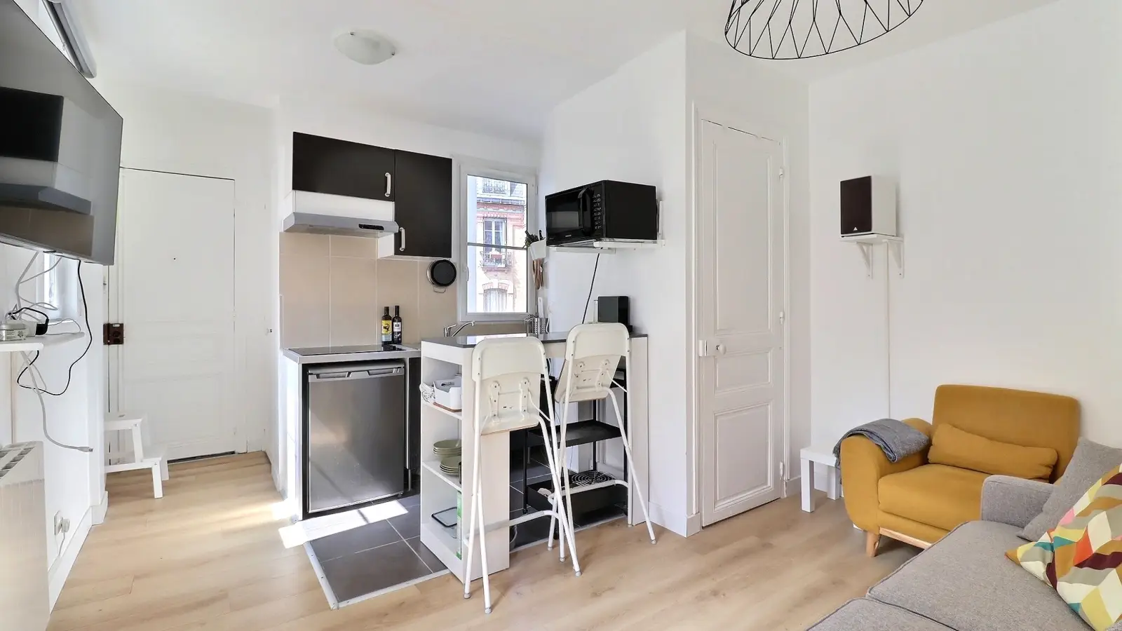 Appartement Rue des Cascades à Paris