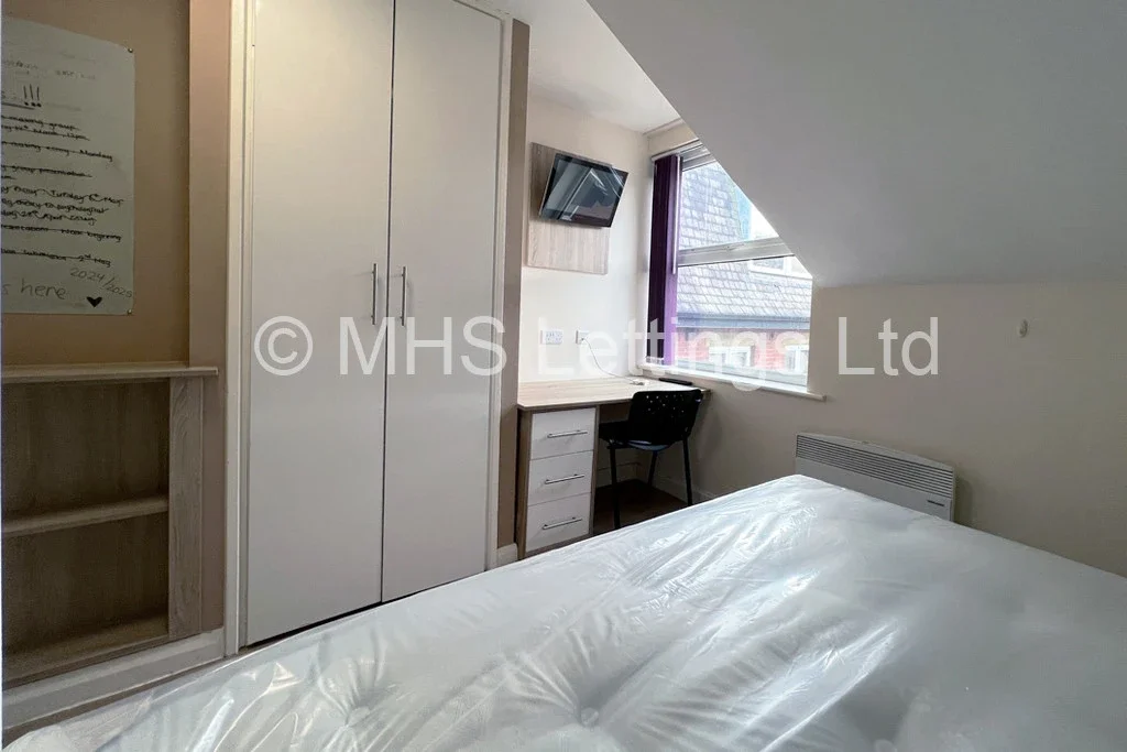 Room Lovell Park Hill in Leeds