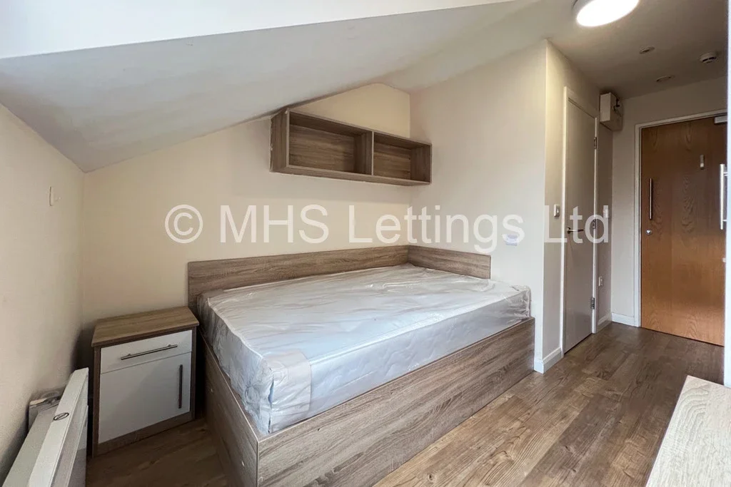 Room Lovell Park Hill in Leeds