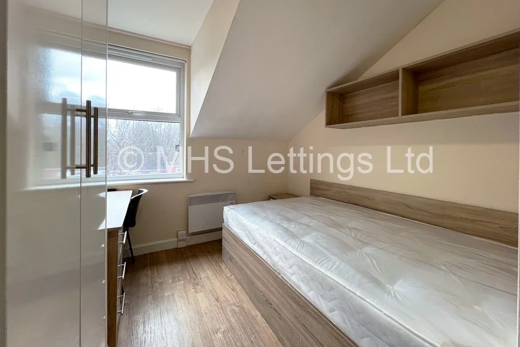 Room Lovell Park Hill in Leeds