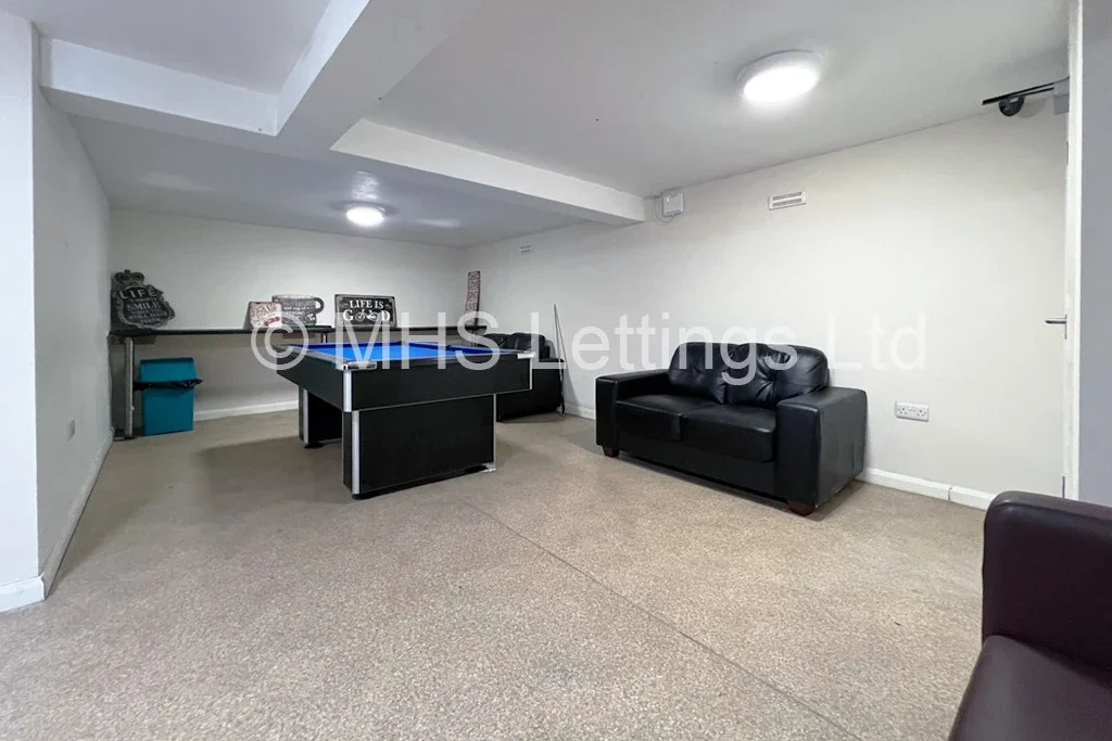 Room Lovell Park Hill in Leeds