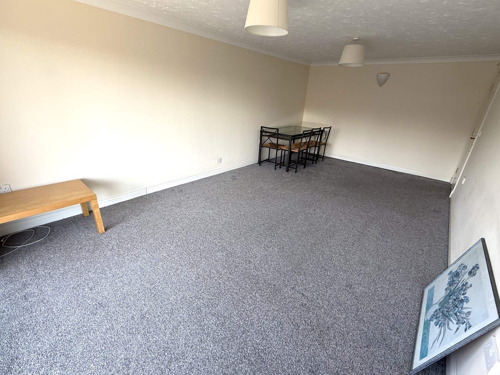 Flat Mountbatten Close in Preston
