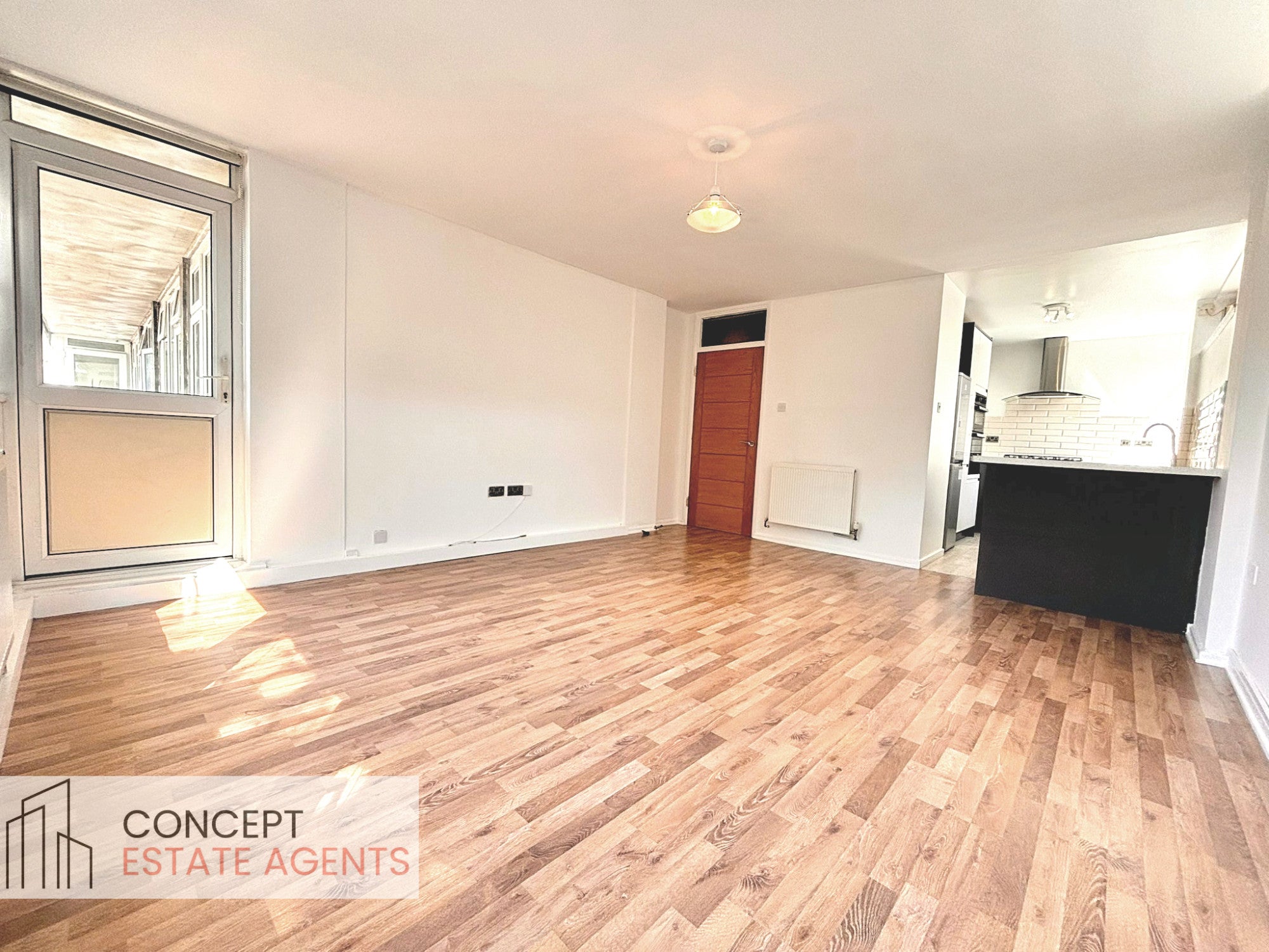 Flat Blackshaw Road in Greater London