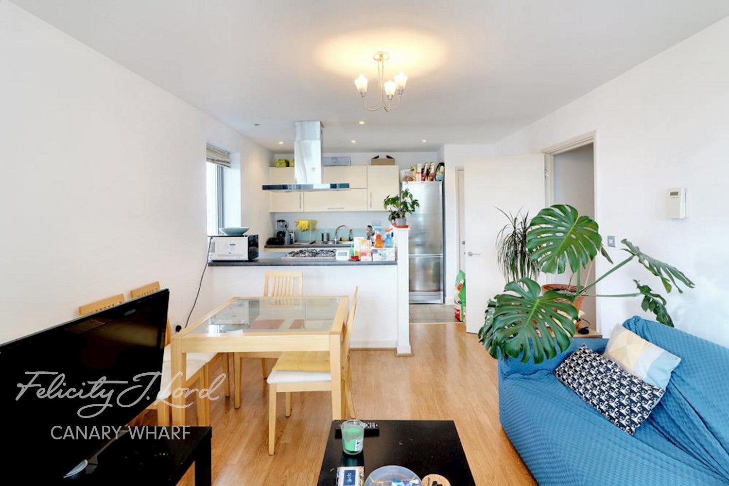 Flat Stainsby Road in Greater London