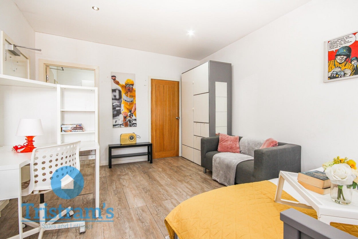 Room Moorgate Street in Nottingham