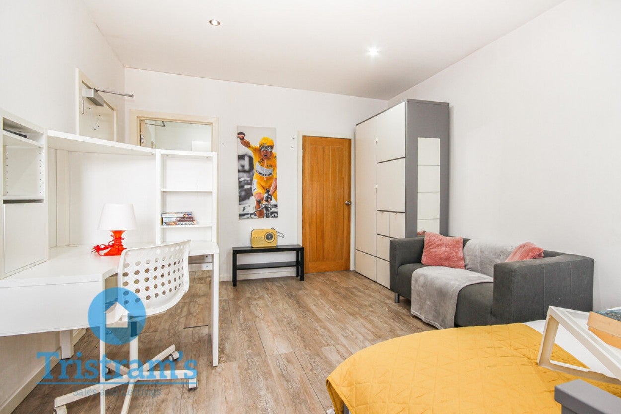 Room Moorgate Street in Nottingham