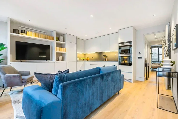 Flat King's Mews in Greater London