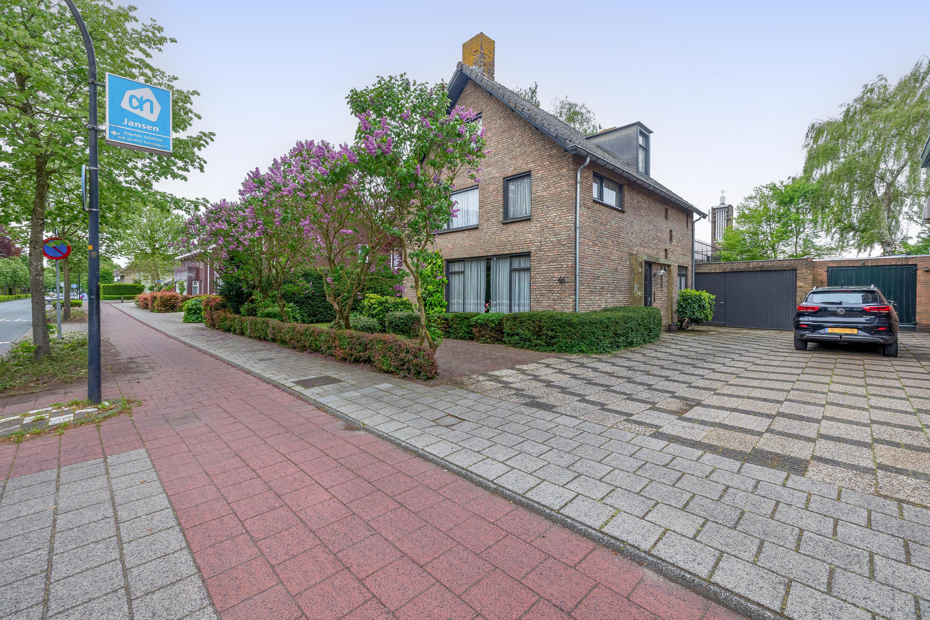 Huis Burgemeester Smeelelaan 66 in Waalwijk