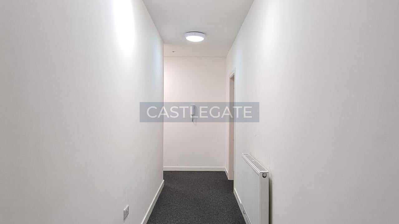 Room Threadneedle Street in Kirklees