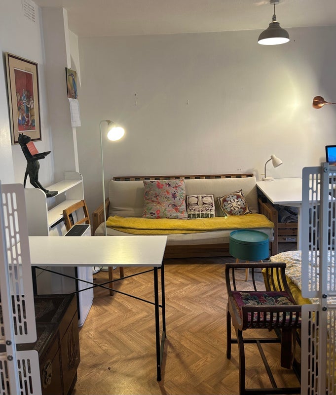 Room Speedy Place in Greater London