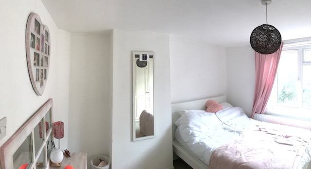 Flat Glengarry Road in Greater London