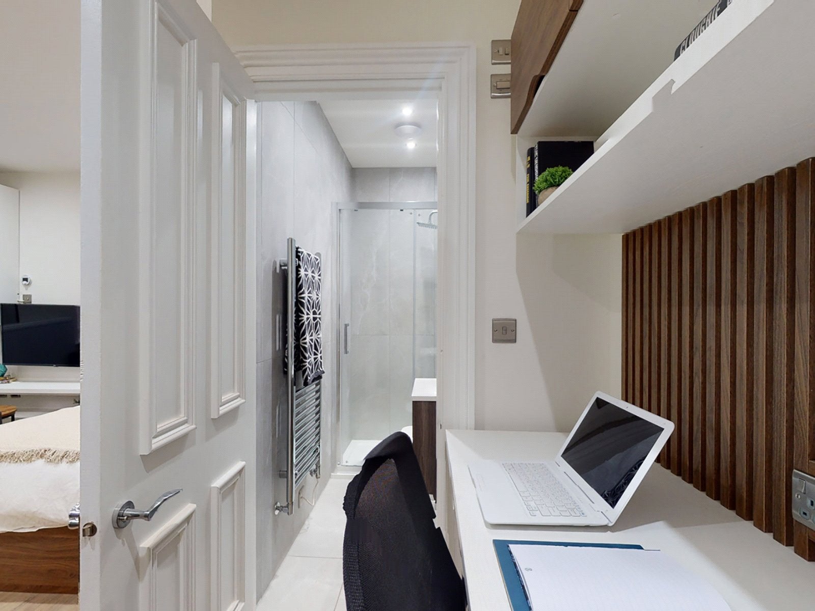 Room Hyde Terrace in Leeds