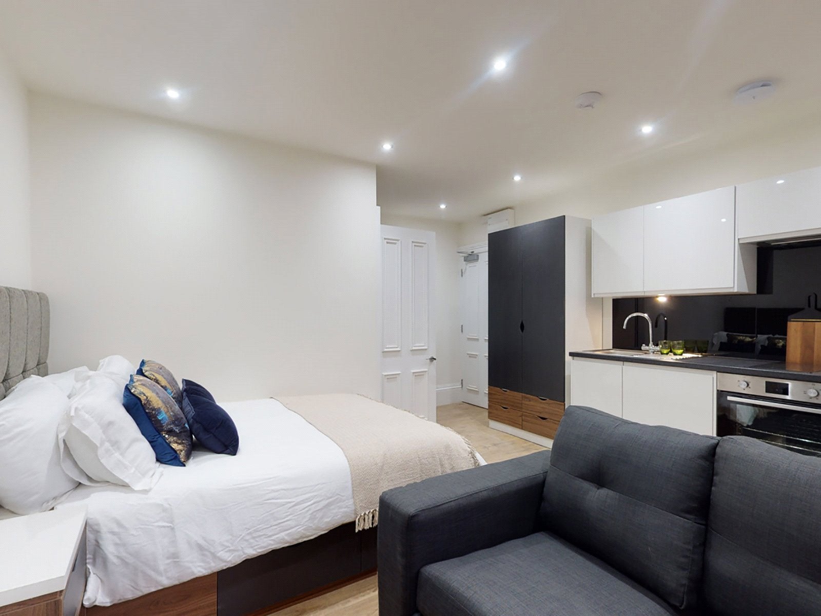 Room Hyde Terrace in Leeds