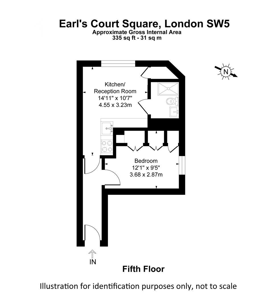 Flat Earl's Court Square in Greater London