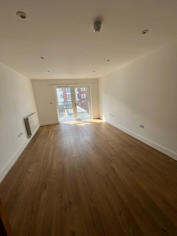 Flat John Thorneycroft Road in Southampton