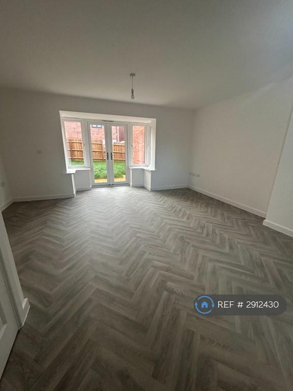 House Etteridge Drive in Derby