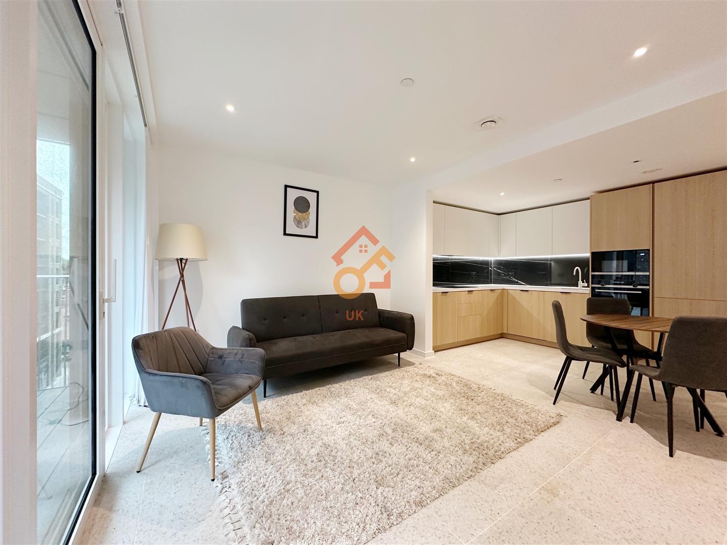 Flat Cendal Crescent in Greater London