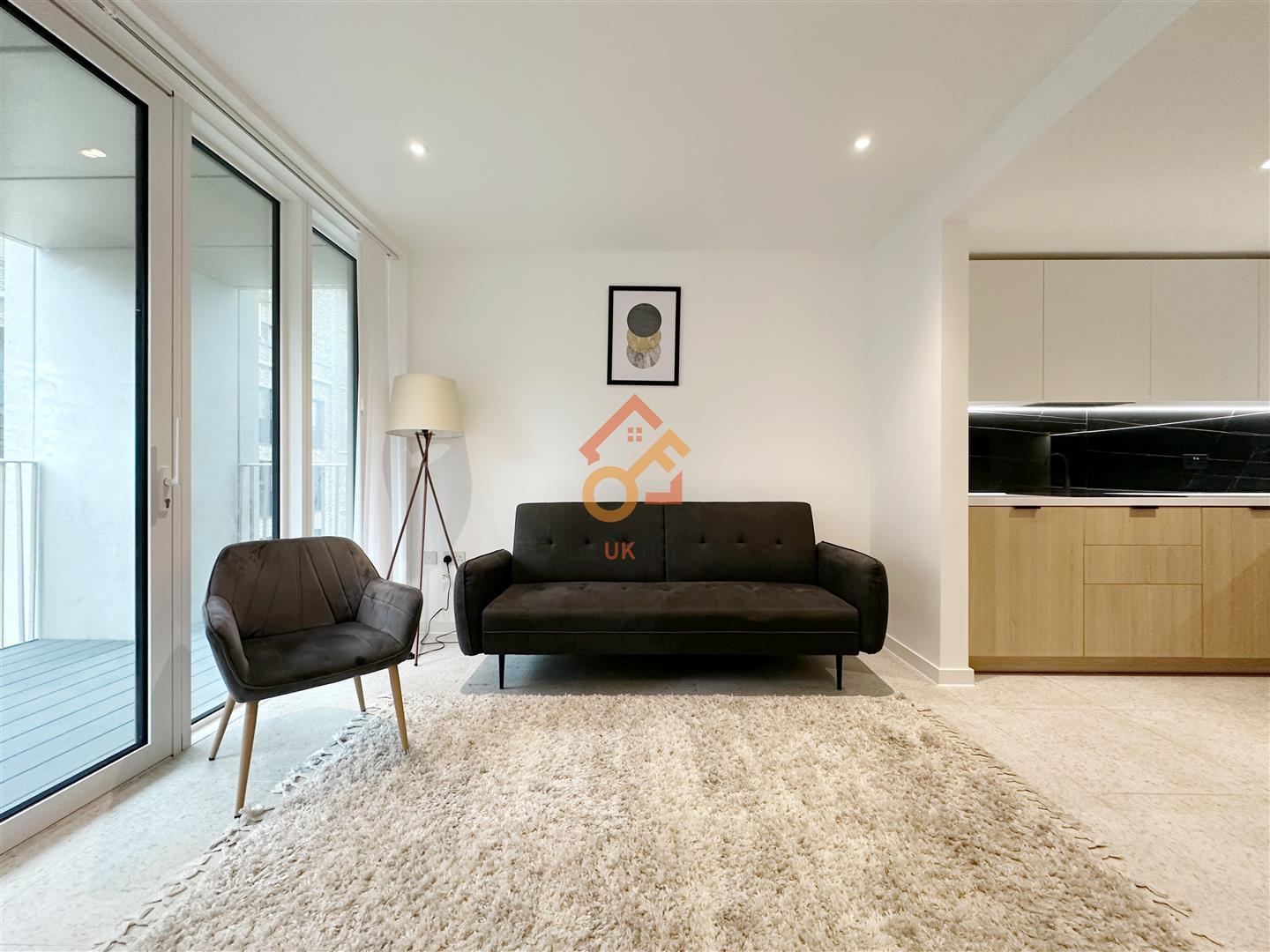 Flat Cendal Crescent in Greater London