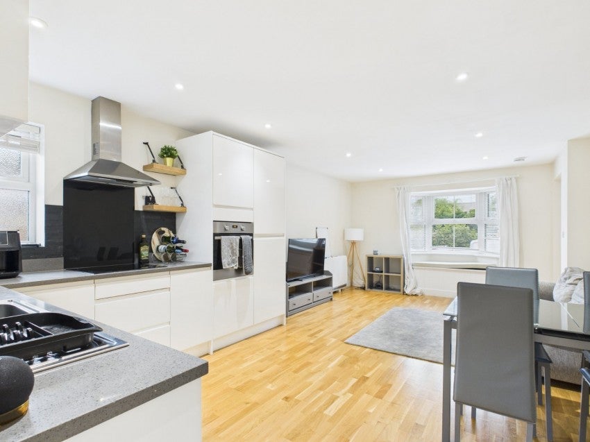 Flat Addison Road in Chesham