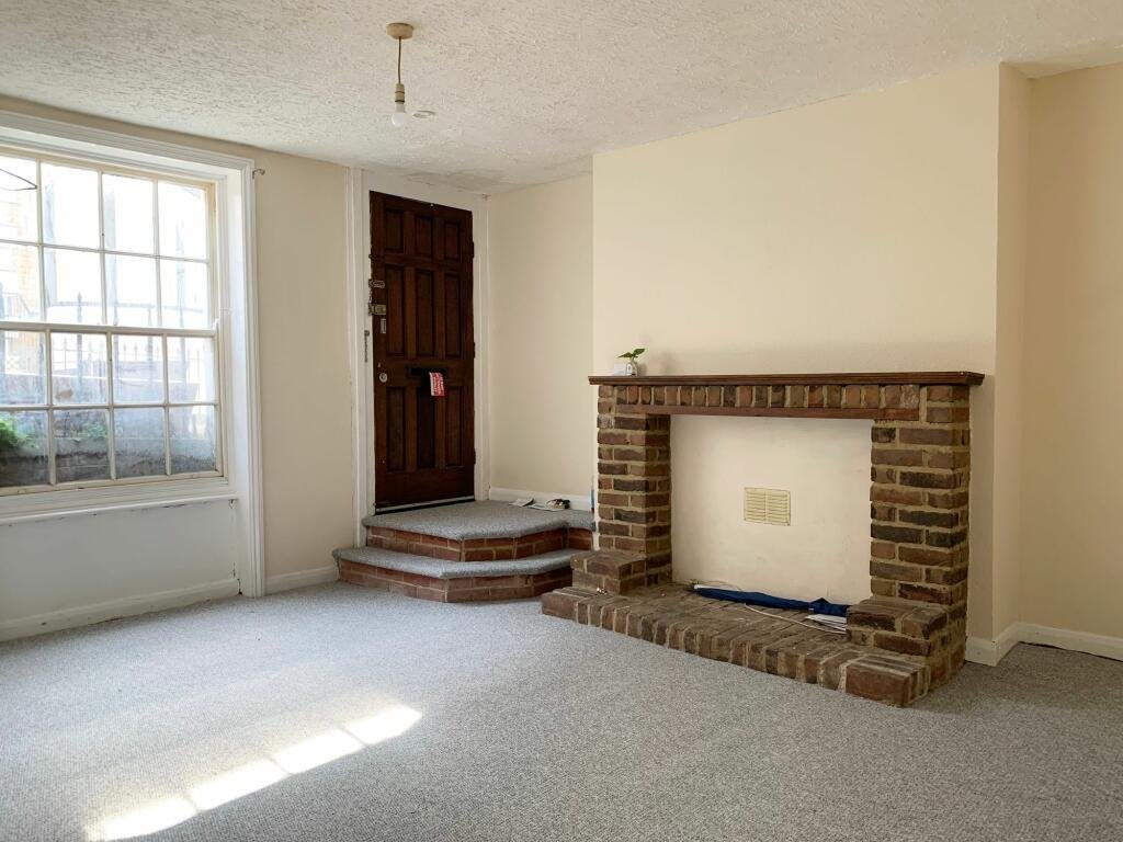 Flat Abbots Hill in Thanet