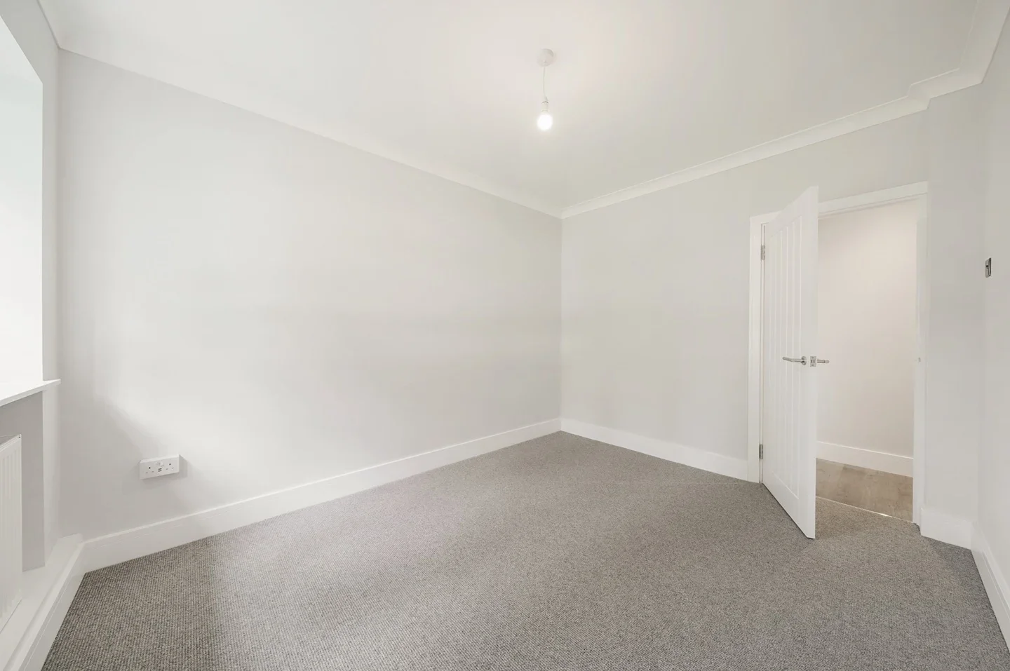 Flat Aldrington Road in Greater London