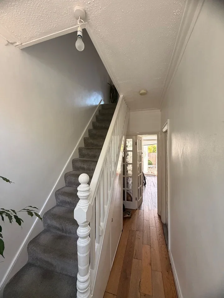 Room Albert Road in Greater London